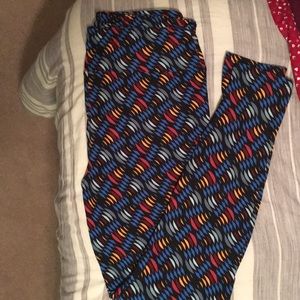 LuLaRoe TC leggings.